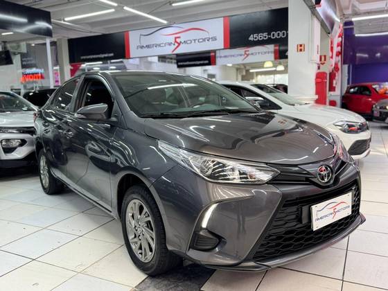 TOYOTA YARIS 1.5 16V FLEX XS CONNECT MULTIDRIVE TOYOTA YARIS 1.5 16V FLEX XS CONNECT MULTIDRIVE